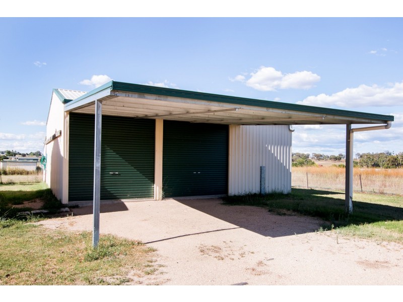 19 Taylor Avenue, Inverell NSW 2360