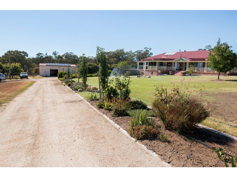 533 Fernhill Road, Inverell NSW 2360