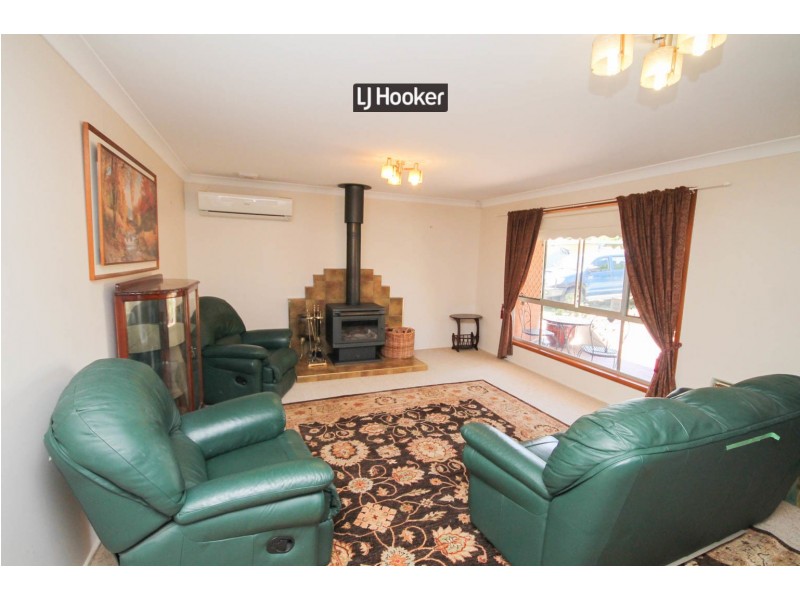 20 Zircon Street, Inverell NSW 2360