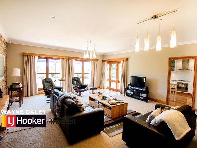 10 Oakland Place, Inverell NSW 2360