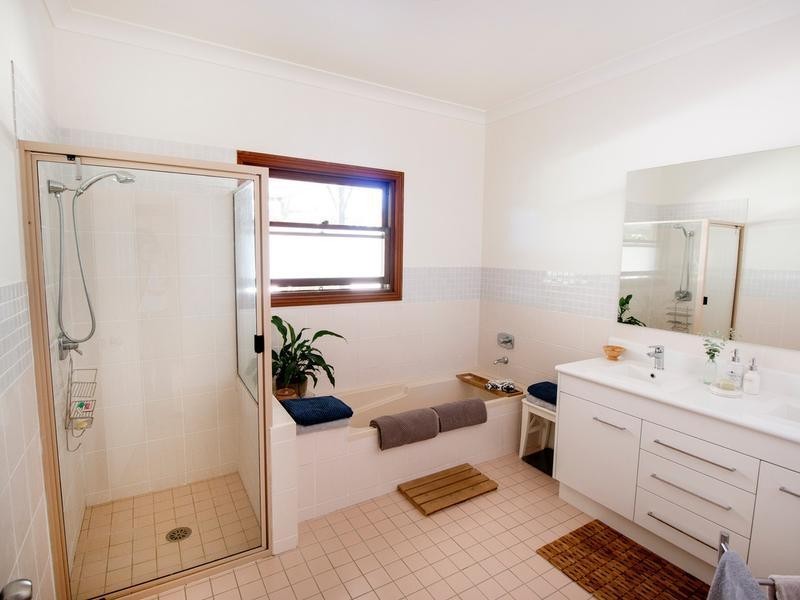 10 Oakland Place, Inverell NSW 2360