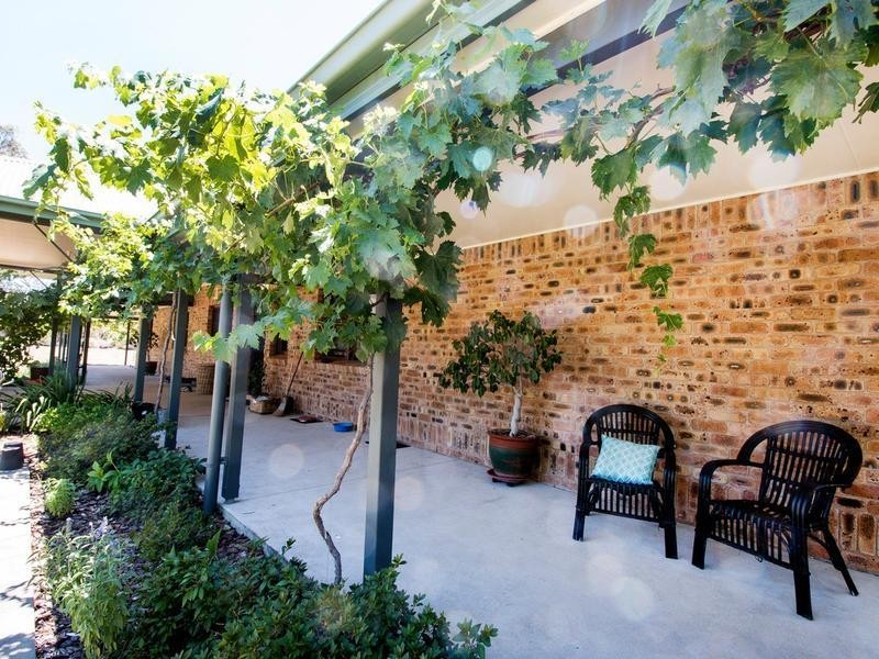 10 Oakland Place, Inverell NSW 2360