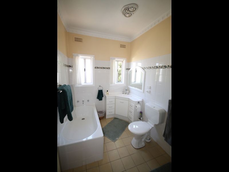 78 Rose Street, Inverell NSW 2360