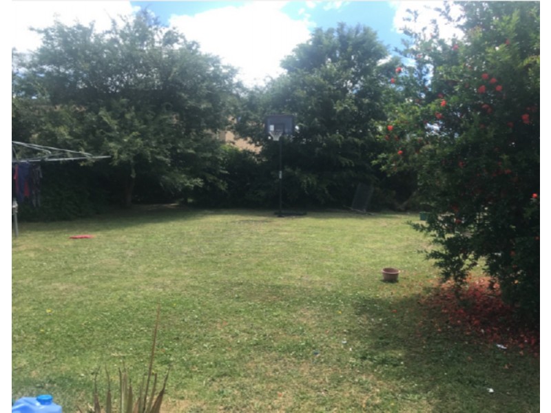 8 Bertha Street, Inverell NSW 2360