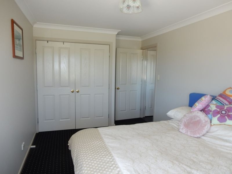 37A Queens Terrace, Inverell NSW 2360