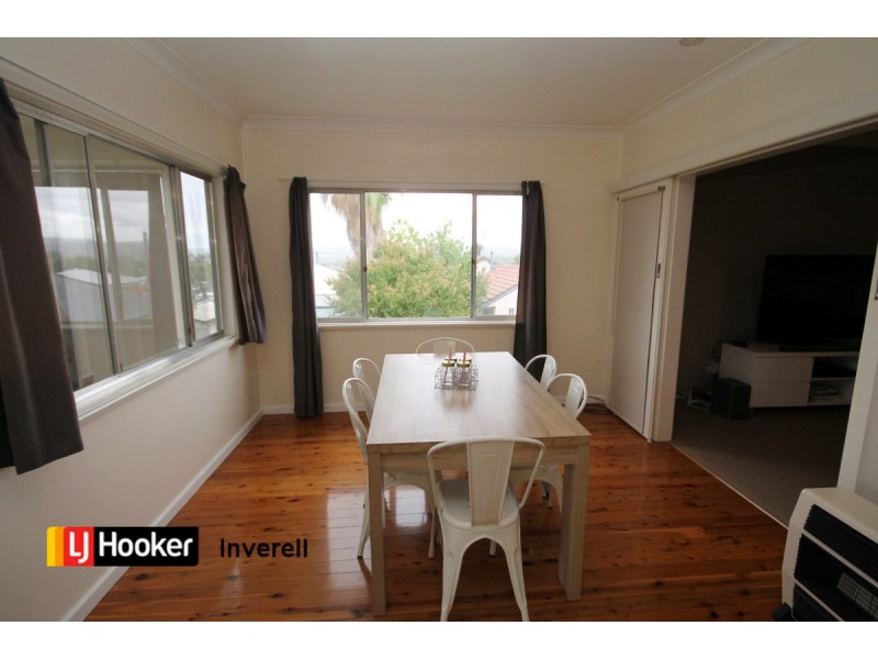 16 Carlyle Street, Inverell NSW 2360