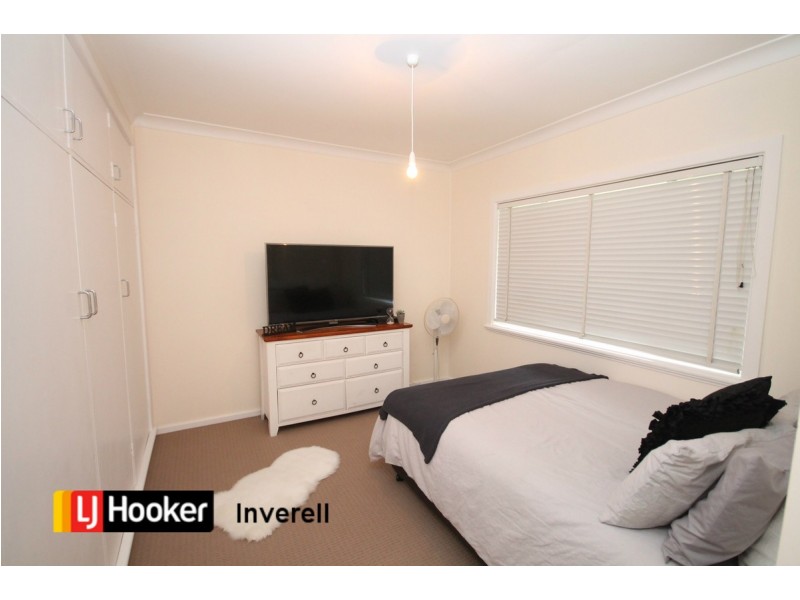 16 Carlyle Street, Inverell NSW 2360