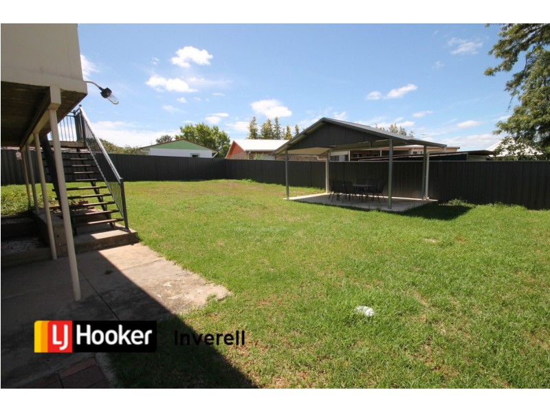 16 Carlyle Street, Inverell NSW 2360