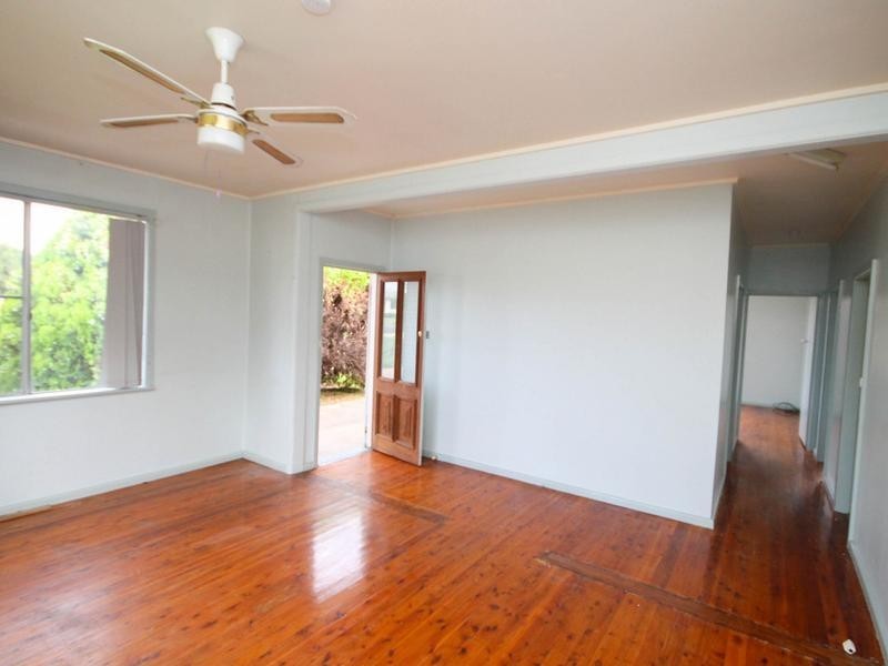 6 William Street, Inverell NSW 2360