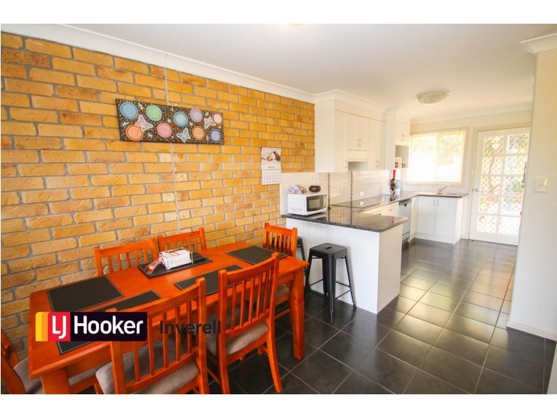 37B Queens Terrace, Inverell NSW 2360