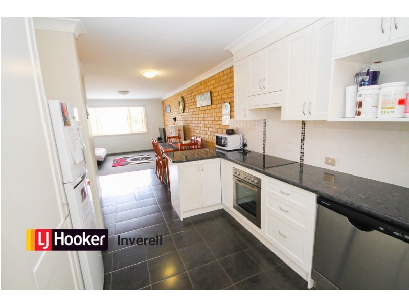 37B Queens Terrace, Inverell NSW 2360