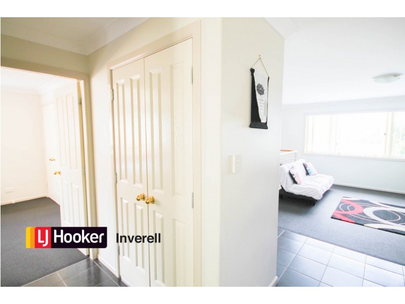 37B Queens Terrace, Inverell NSW 2360