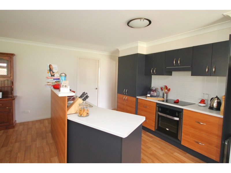 13 Kingfisher Drive, Inverell NSW 2360