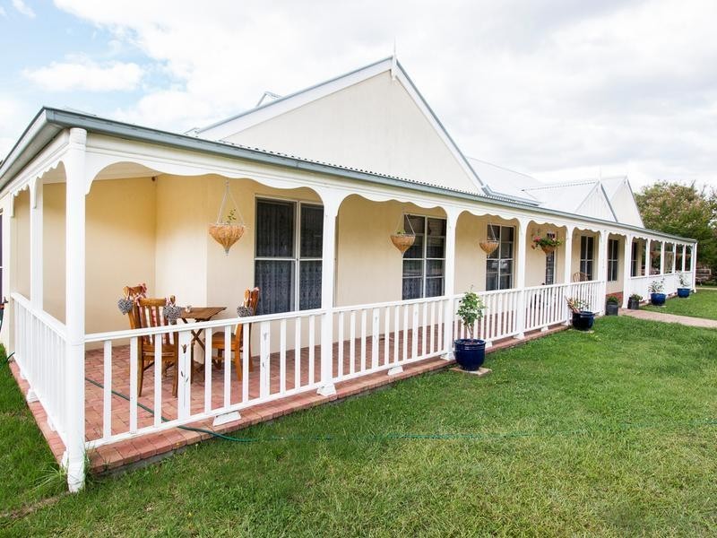 50 Fernhill Road, Inverell NSW 2360