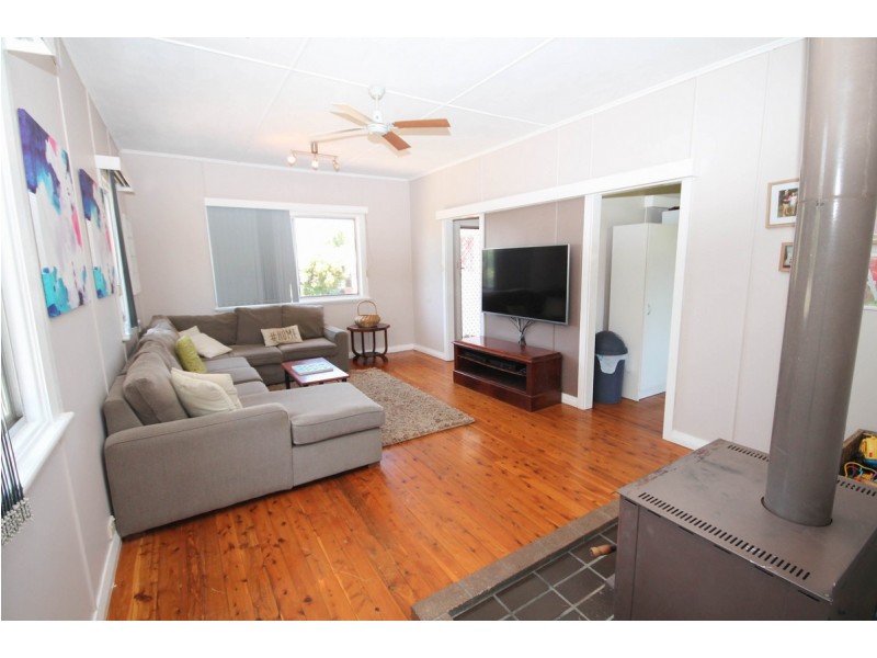 77 Urabatta Street, Inverell NSW 2360