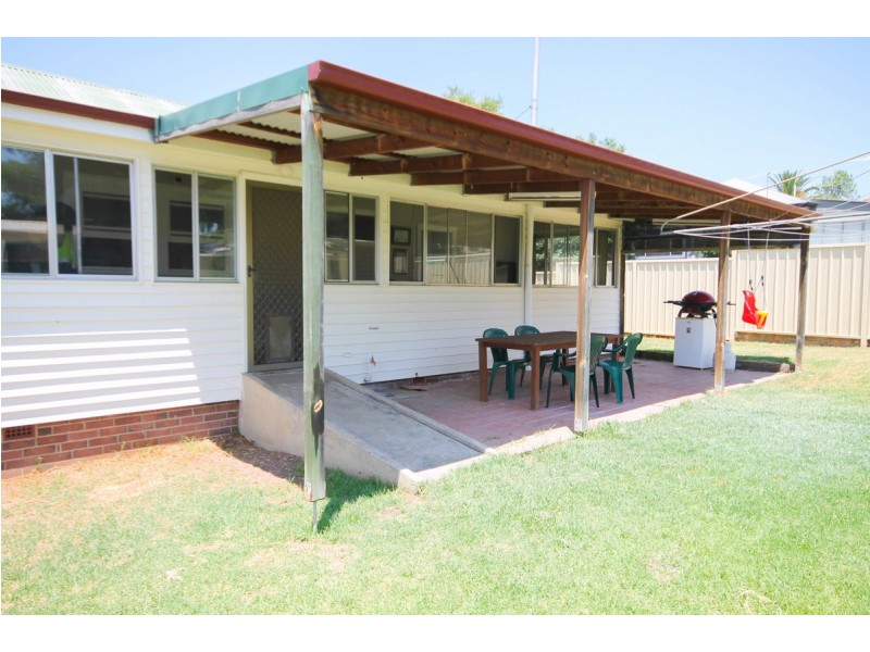 77 Urabatta Street, Inverell NSW 2360
