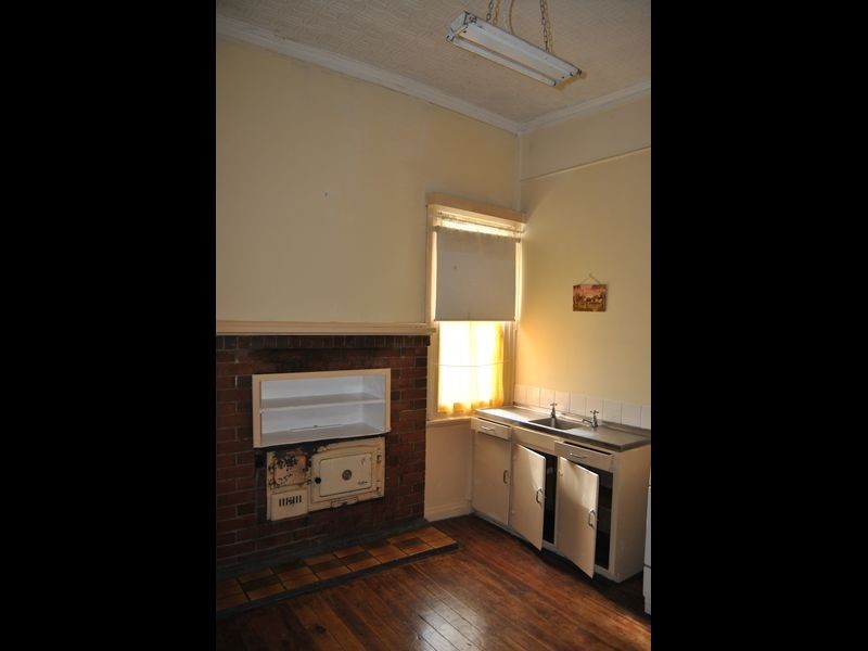 64 Henderson Street, Inverell NSW 2360