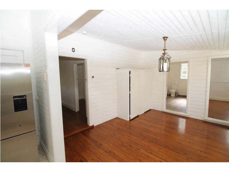 25 Brae Street, Inverell NSW 2360