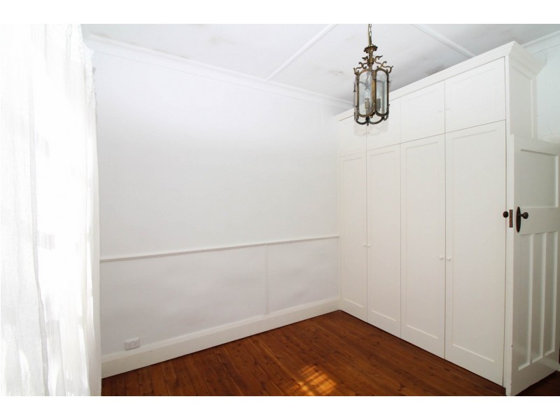 25 Brae Street, Inverell NSW 2360