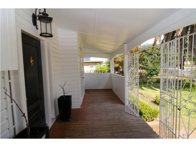 25 Brae Street, Inverell NSW 2360