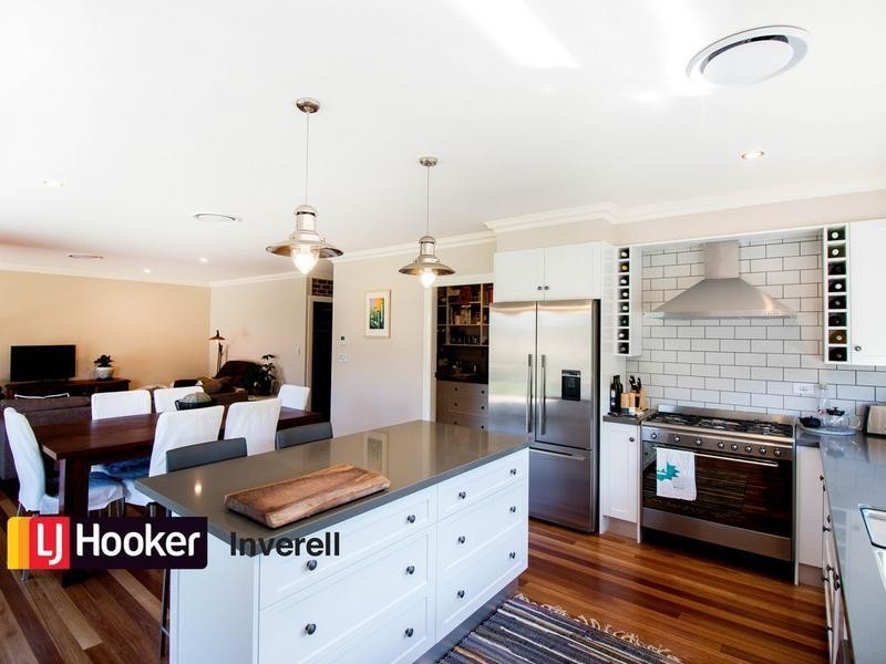 8 Box Tree Place, Inverell NSW 2360
