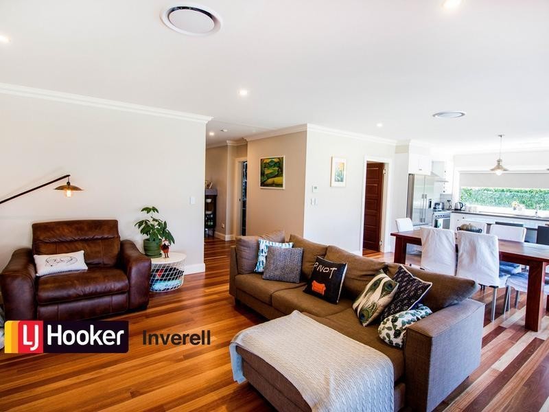 8 Box Tree Place, Inverell NSW 2360
