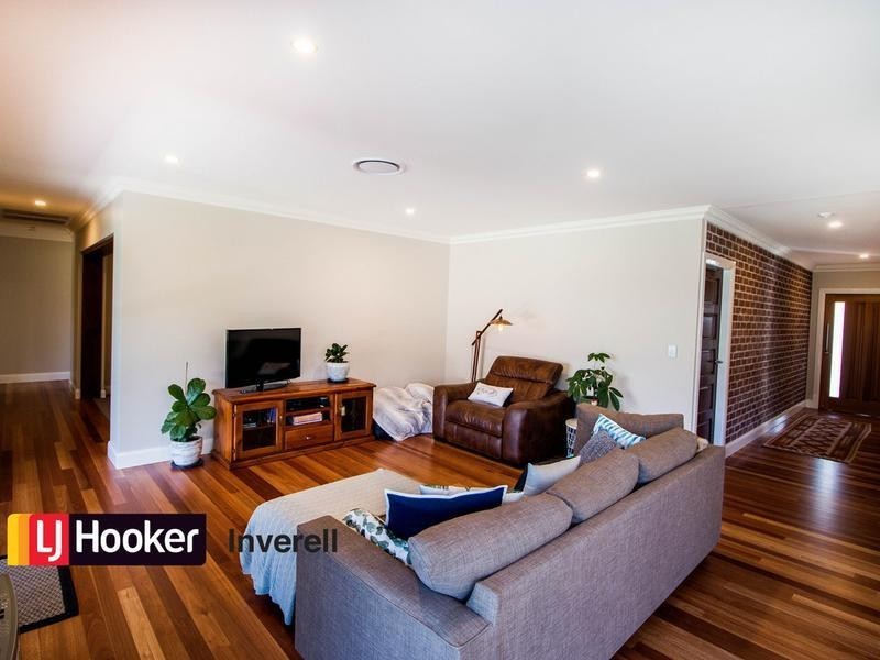 8 Box Tree Place, Inverell NSW 2360