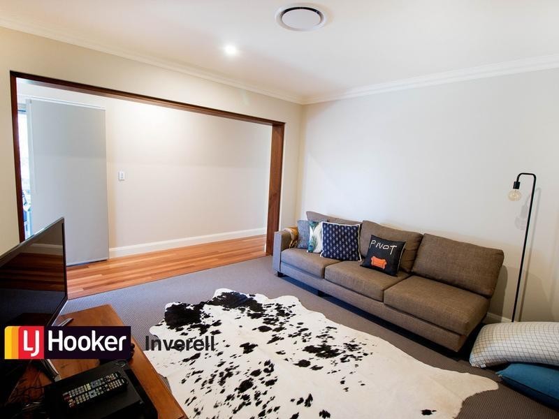 8 Box Tree Place, Inverell NSW 2360
