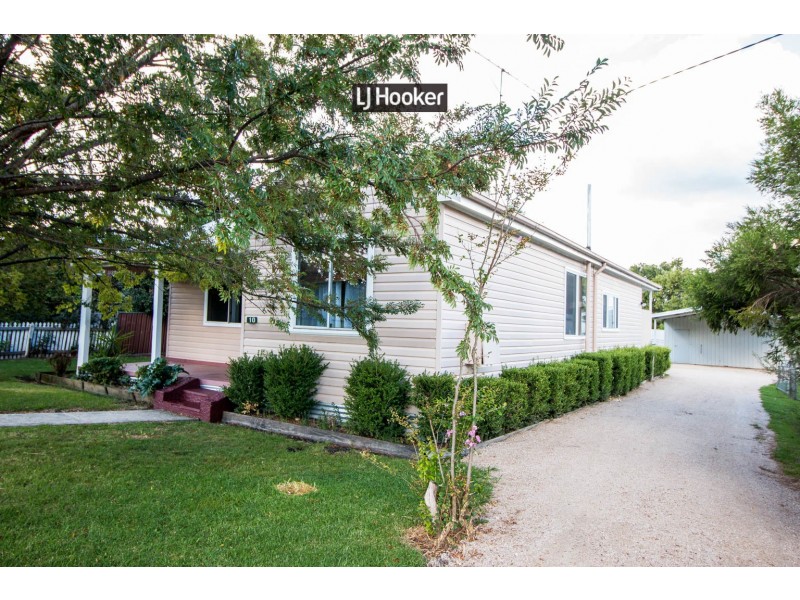 10 Hindmarsh Street, Inverell NSW 2360