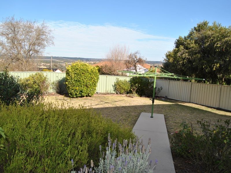 46 Lewin Street, Inverell NSW 2360