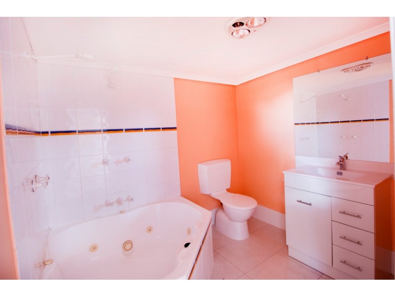 45 Rivers Street, Inverell NSW 2360