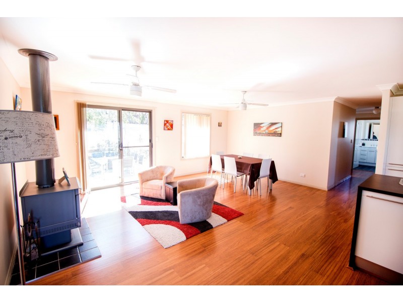 50 Wolbah Close, Inverell NSW 2360