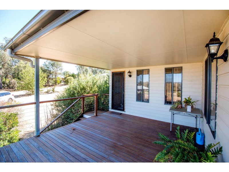 50 Wolbah Close, Inverell NSW 2360