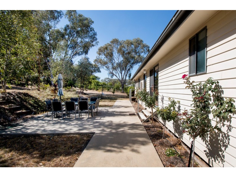 50 Wolbah Close, Inverell NSW 2360