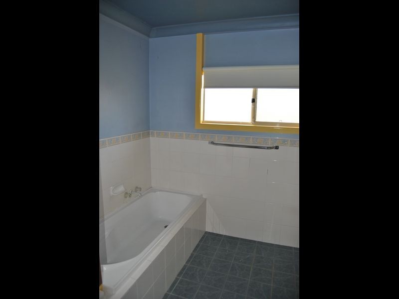 23 Pindaroi Road, Inverell NSW 2360