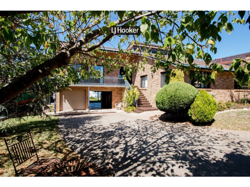 42 Lewin Street, Inverell NSW 2360
