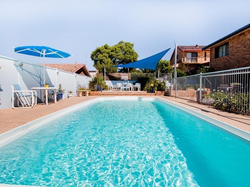 42 Lewin Street, Inverell NSW 2360