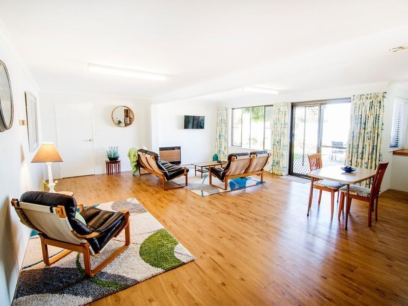 42 Lewin Street, Inverell NSW 2360