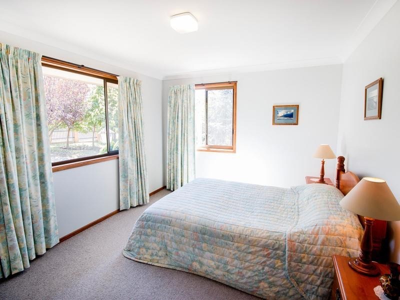 42 Lewin Street, Inverell NSW 2360