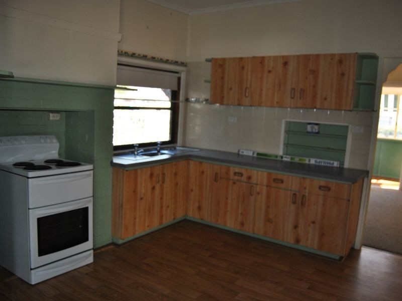 37 Chester Street, Inverell NSW 2360