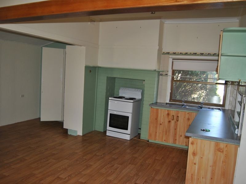 37 Chester Street, Inverell NSW 2360