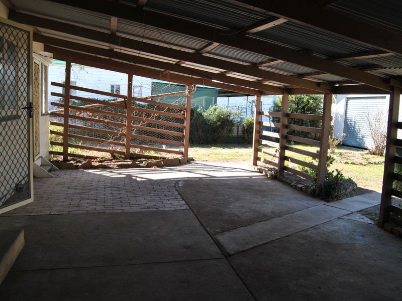 37 Chester Street, Inverell NSW 2360