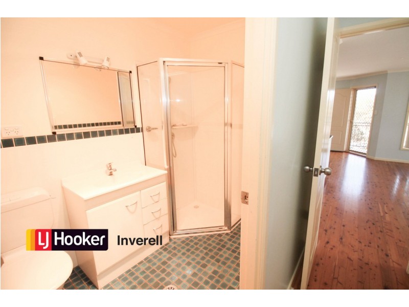2B Crestview Place, Inverell NSW 2360
