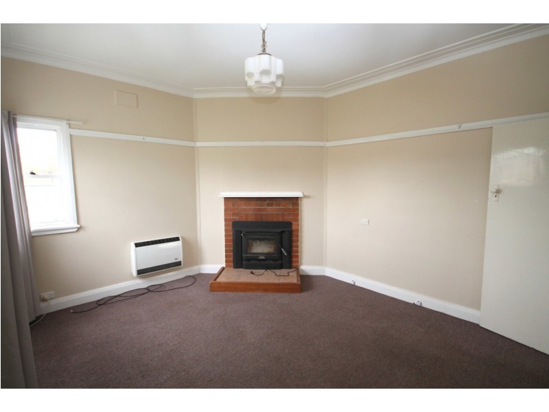 6 Mulligan Street, Inverell NSW 2360