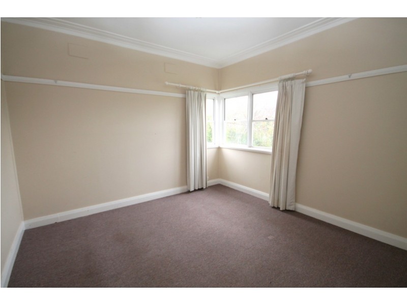 6 Mulligan Street, Inverell NSW 2360