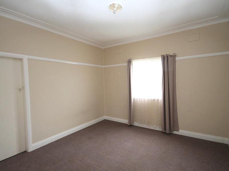 6 Mulligan Street, Inverell NSW 2360