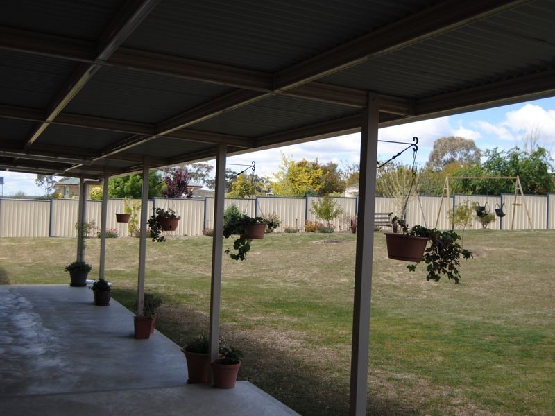 19 Defraines Lane, Inverell NSW 2360