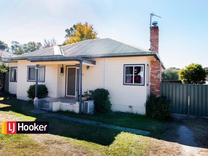 35 Herbert Street, Inverell NSW 2360