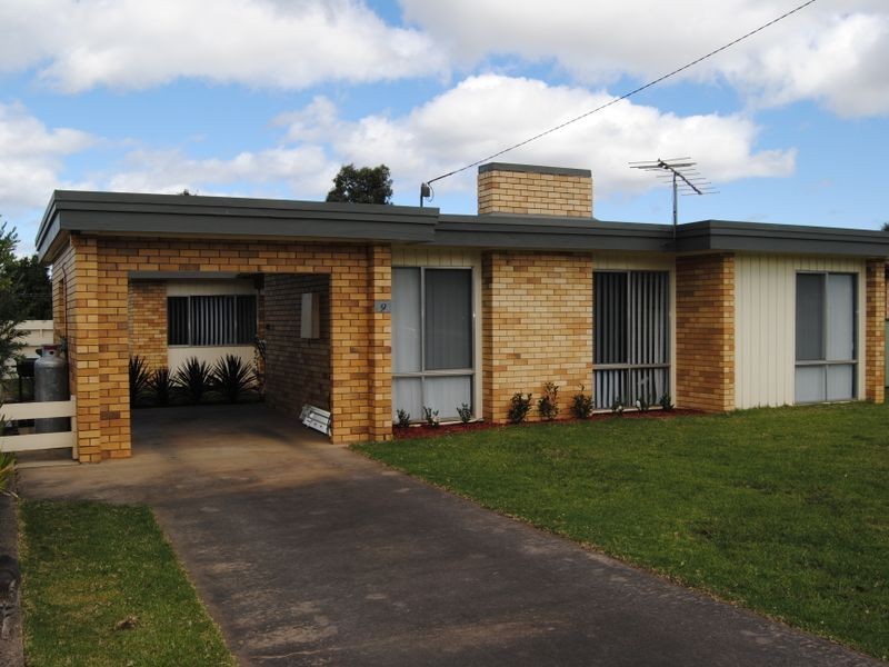9 Coggan Place, Inverell NSW 2360
