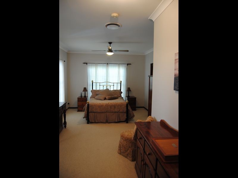 69 King Street, Inverell NSW 2360